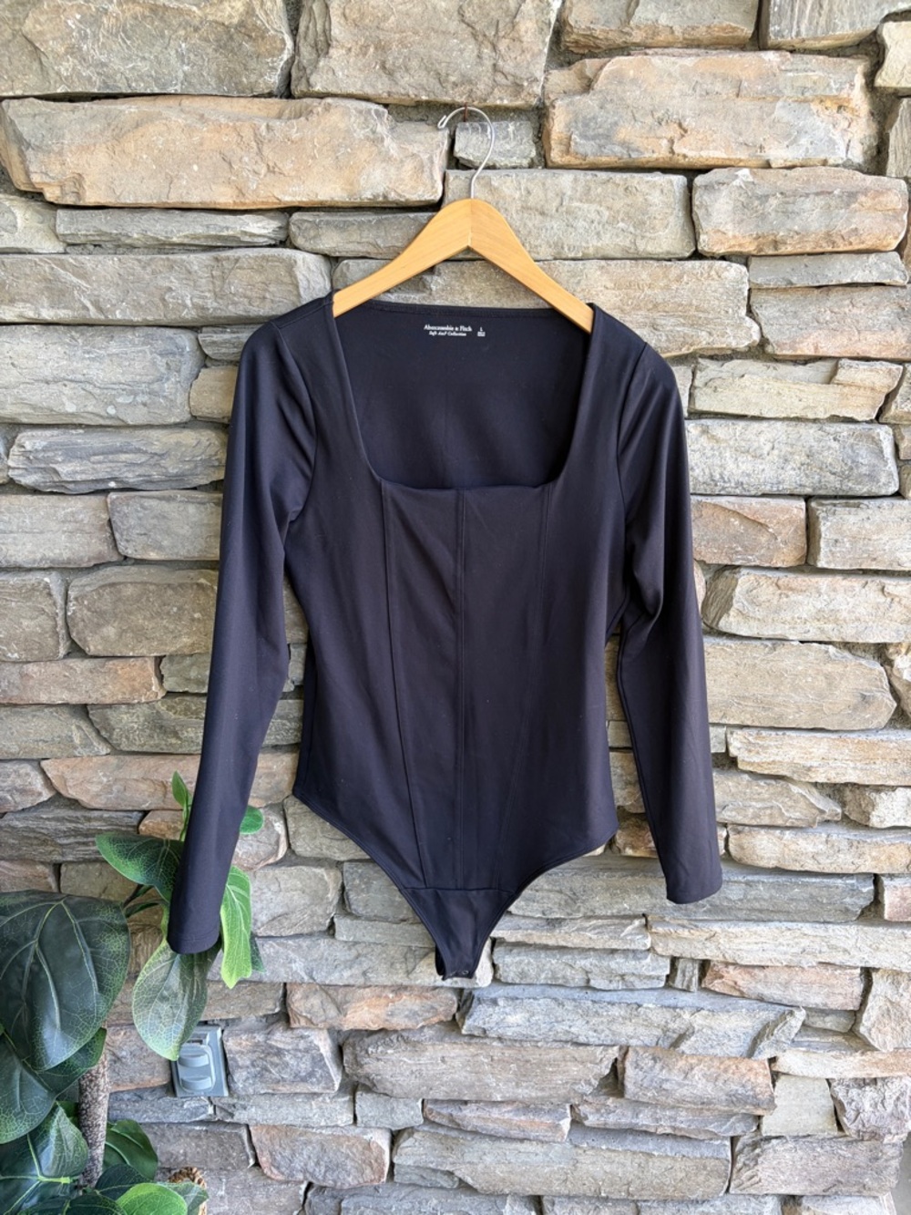 Abercrombie & Fitch Black Long-Sleeve Square Neck Bodysuit
